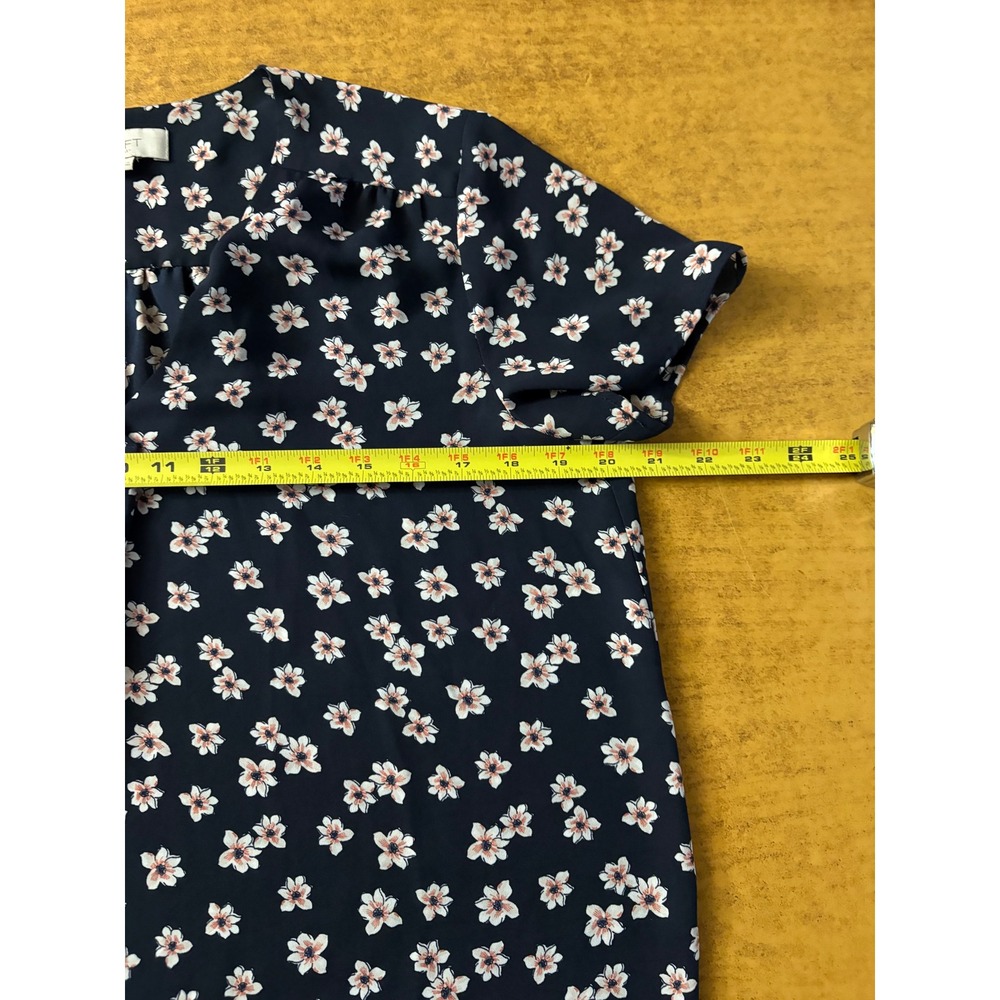 LOFT Outlet Navy Blue Floral V-Neck Short Sleeve Blouse Top 490345 Woman's Small - Picture 6 of 7